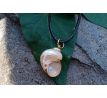 Duhová zlatavá mušle z Tichého oceánu přívěsek, náhrdelník