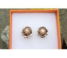 Růžové říční perly náušnice puzety chirurgická ocel, perlové náušnice