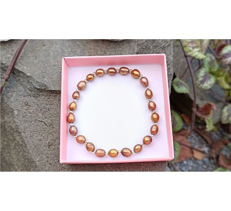 Hnědé říční perly elegantní pružný perlový náramek
