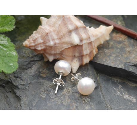 Říční perly bílé perlové náušnice puzety