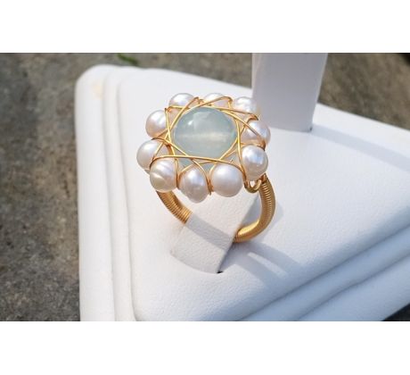 Perlový prstýnek s achátem, říční perly, pozlacený