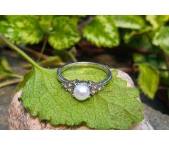 Perlový prstýnek s říční perlou a zirkony