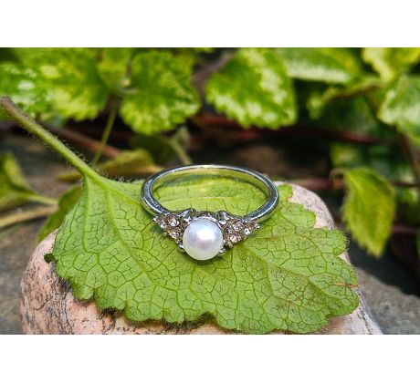 Perlový prstýnek s říční perlou a zirkony