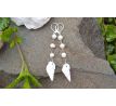 Bílé říční perly a přírodní mušličky postříbřené náušnice