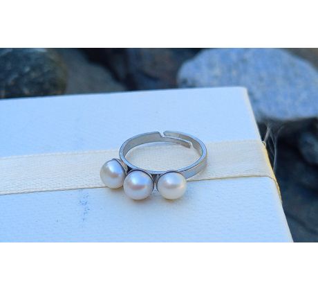 Bílé říční perly na chirurgické oceli perlový prstýnek