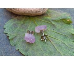 Surový ametyst náušnice puzety na chirurgické oceli