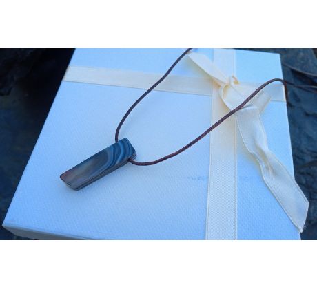 Velký achát na kůži unisex náhrdelník