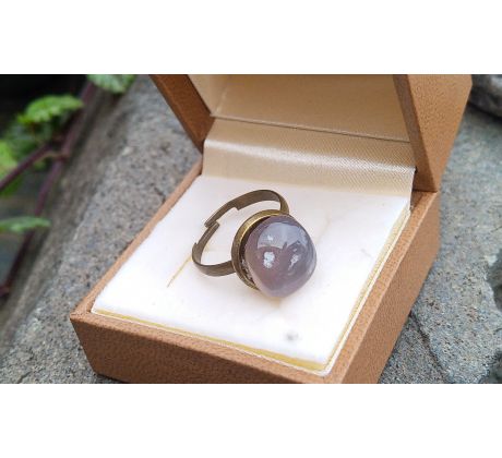 Šedý achát starozlatý prstýnek univerzální velikost