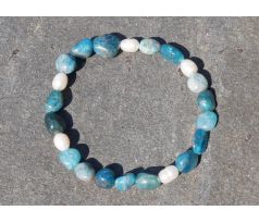 Tromlovaný apatit a říční perly pružný náramek