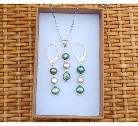 Říční perly přívěsek na stříbrném řetízku, perlový náhrdelník