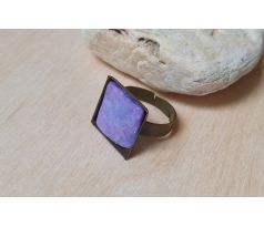 Čaroit v top kvalitě starozlatý prstýnek