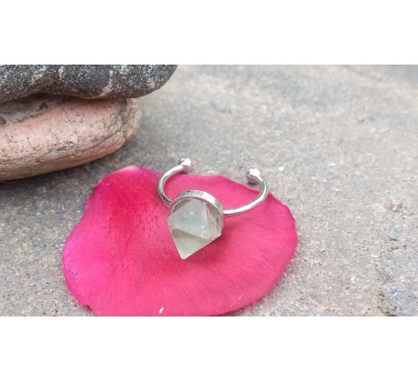 Broušený fluorit prstýnek na chirurgické oceli