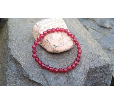 Broušený český červený granát 5 mm pružný minerálový náramek