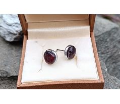 Český červený granát náušnice na chirurgické oceli