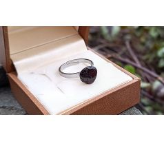 Červený granát minerálový prstýnek chirurgická ocel