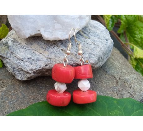 Korál a broušený magnezit minerálové náušnice