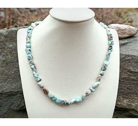 Náhrdelník z larimaru kamene delfínů a jednoho z nejnádhernějších kamenů světa