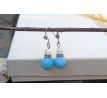 Prvotřídní larimar a přírodní perleť náušnice na chirurgické oceli