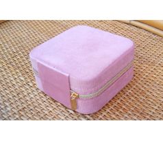 Praktická sametová růžová šperkovnice na zip, vhodná i jako cestovní
