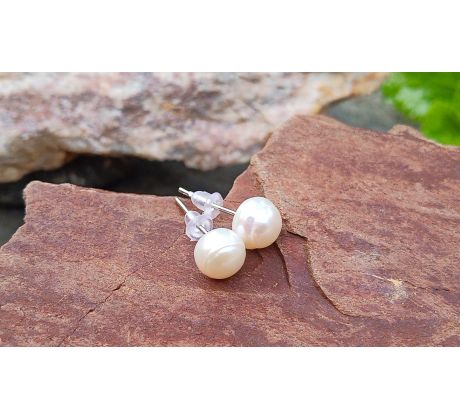 Perlové náušnice s říčními perlami bílé