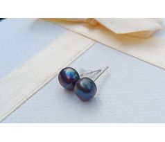 Perlové náušnice s tmavými říčními perlami, puzety